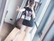 买鹅毛的小姐姐图片,邂逅买鹅毛小姐姐的温馨瞬间